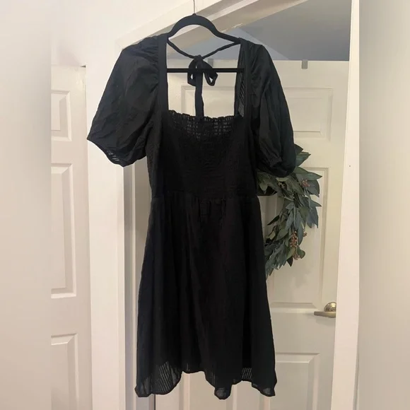 ASOS curve plus size black dress - Picture 4 of 5
